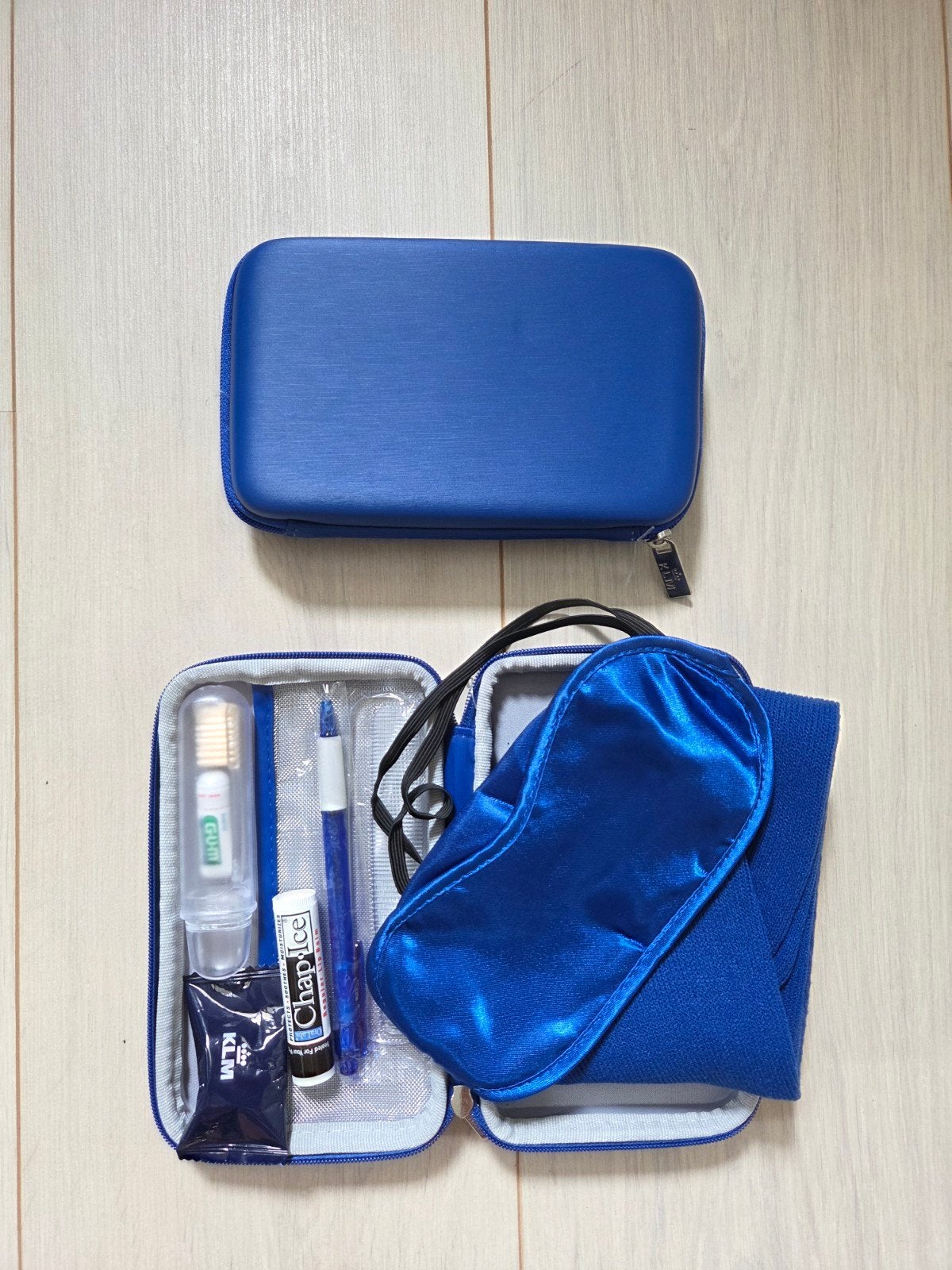 Nieuwe KLM businessclass comfortbag blauw etui toilettas, Ophalen of Verzenden, Nieuw, Blauw, Heer of Dame