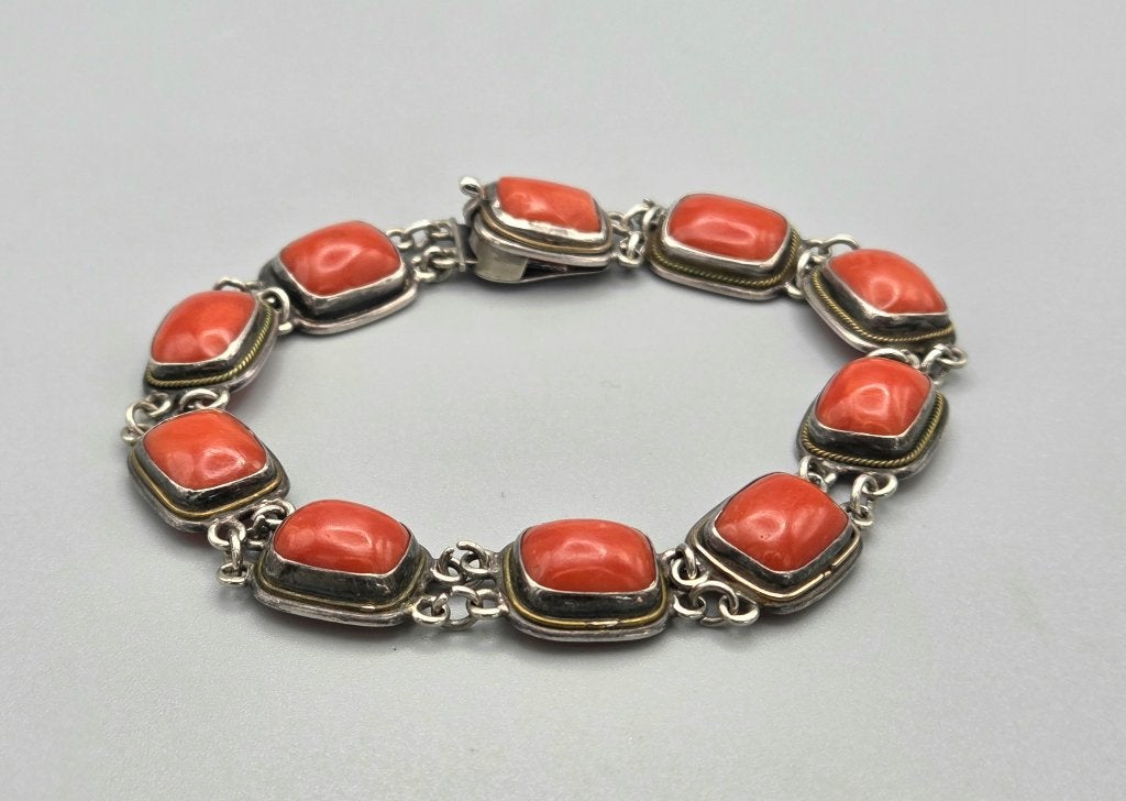 Antieke zilveren armband met bloedkoraal. 2026/533, ., Ophalen of Verzenden, Zo goed als nieuw, .