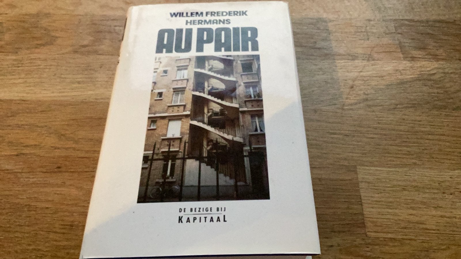 Au pair van Willem Frederik Hermans, Boeken, Ophalen of Verzenden, Gelezen, Nederland