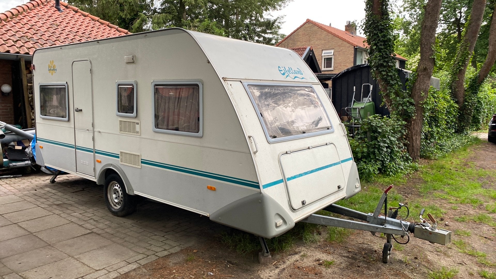 Eifelland 460 te koop., Caravans en Kamperen, Caravans, Particulier, tot en met 4, Rondzit, Eifelland, Ophalen