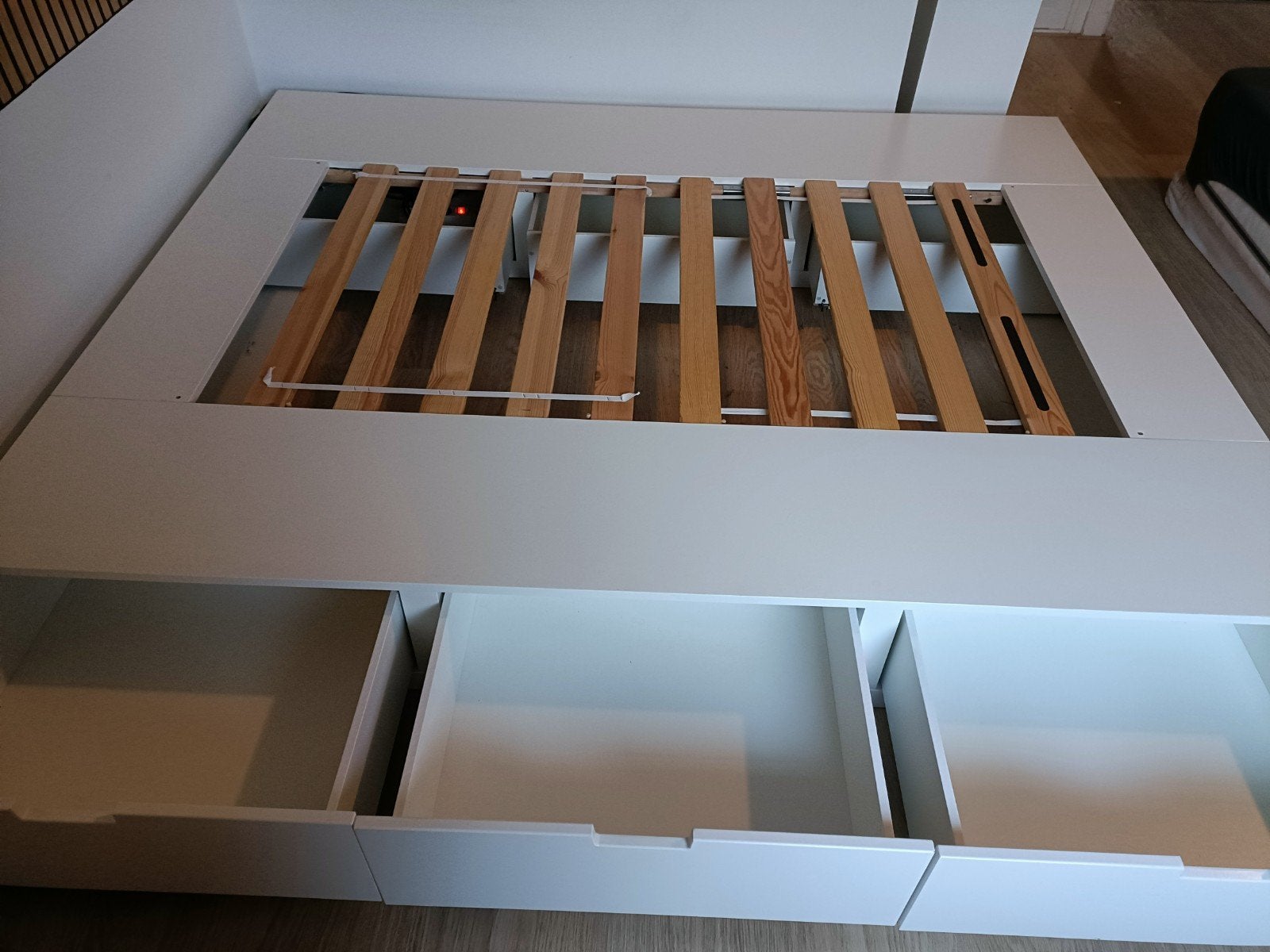 Foto 3 van Boxspring bed with storage