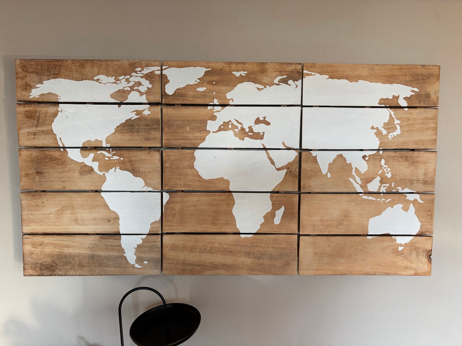 Diverse accessoires: Houten wereldkaart, wandklok, tafellamp, Ophalen, Analoog, Wandklok, Gebruikt
