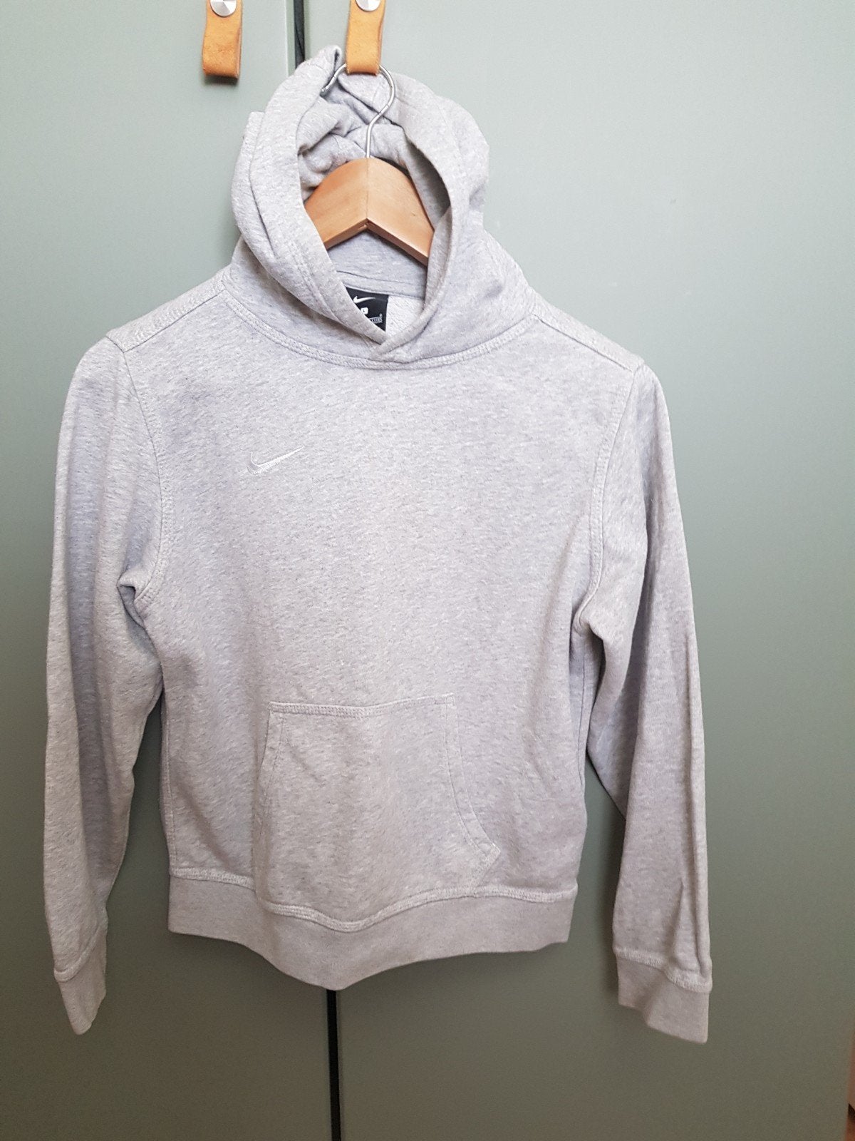 Leuke hoodie van het merk Nike, Kinderen en Baby's, Kinderkleding | Maat 146, Gebruikt, Jongen of Meisje, Trui of Vest, Ophalen of Verzenden