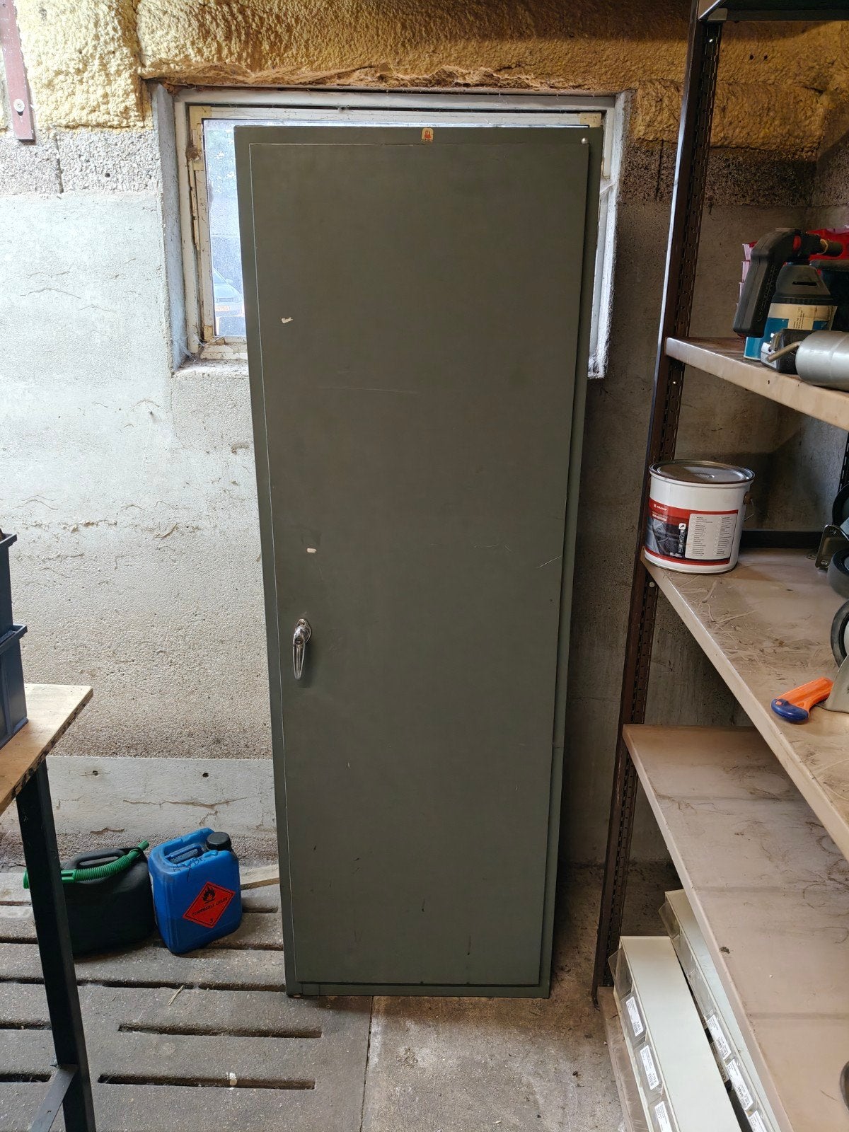 Stalen kast, archiefkast, Ophalen