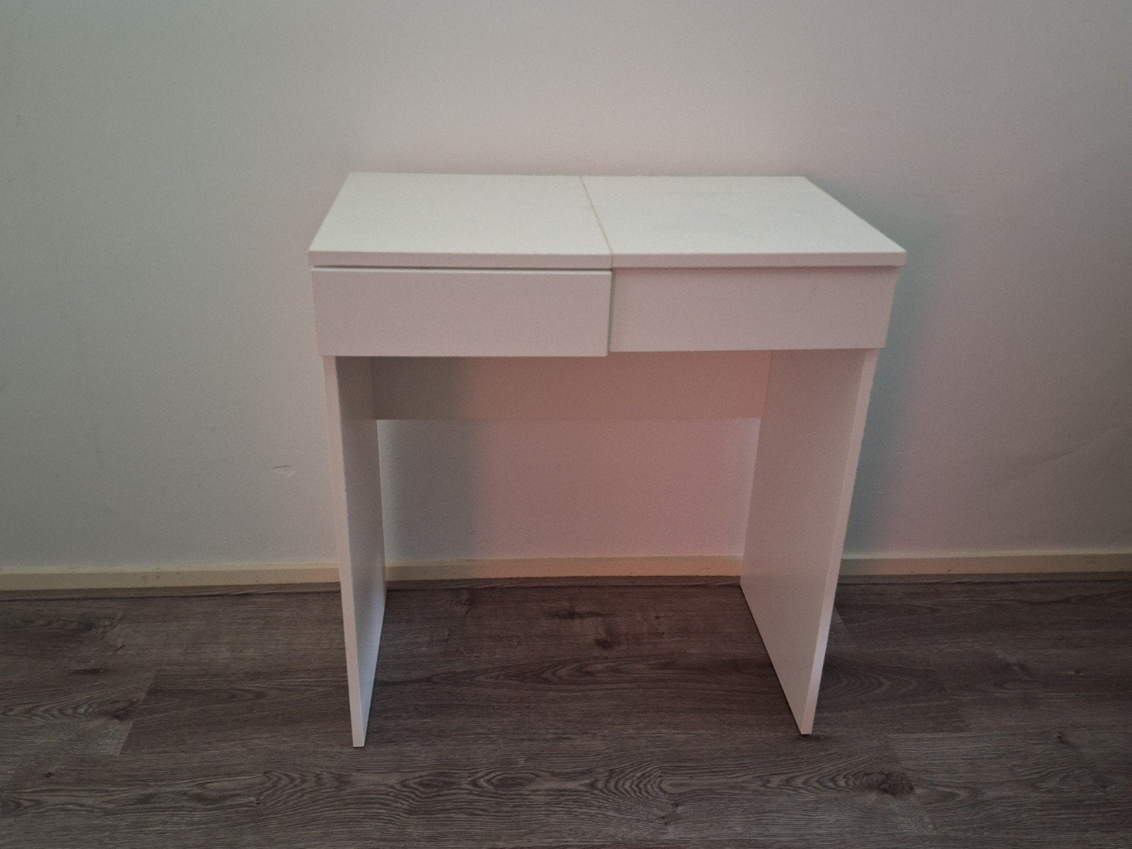 IKEA BRIMNES toilettafel met spiegel en opbergruimte, Ophalen, Gebruikt, 50 tot 100 cm, Minder dan 100 cm