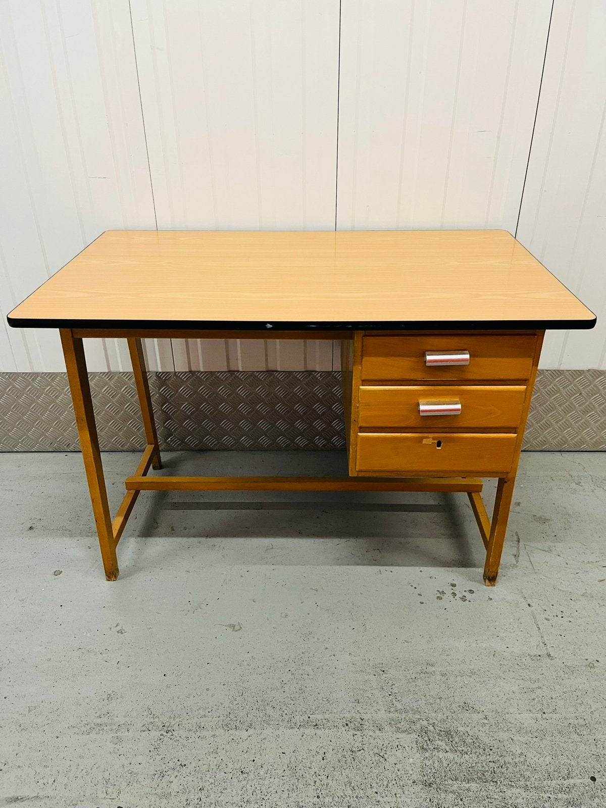 Vintage bureau schoolbureau juffenbureau retro, Ophalen, Overige typen, Gebruikt, 110 cm