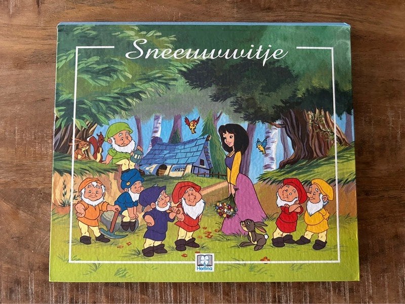 Sneeuwwitje pop up boek - Hemma - Gratis bij aankoop van, Boeken, Ophalen of Verzenden, Zo goed als nieuw, Fictie algemeen, Voorleesboek