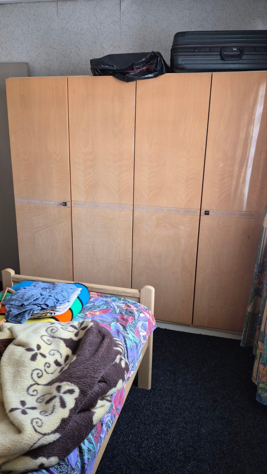 kledingkast met 4 deuren, Ophalen, Gebruikt, Eenpersoons
