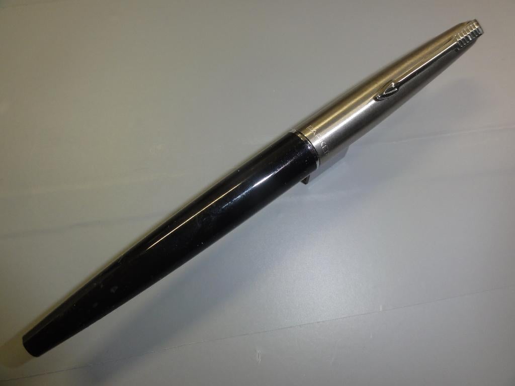 PARKER VECTOR VULPEN NR. 10, Verzamelen, Pennenverzamelingen, Parker, Met doosje, Ophalen of Verzenden, Zo goed als nieuw