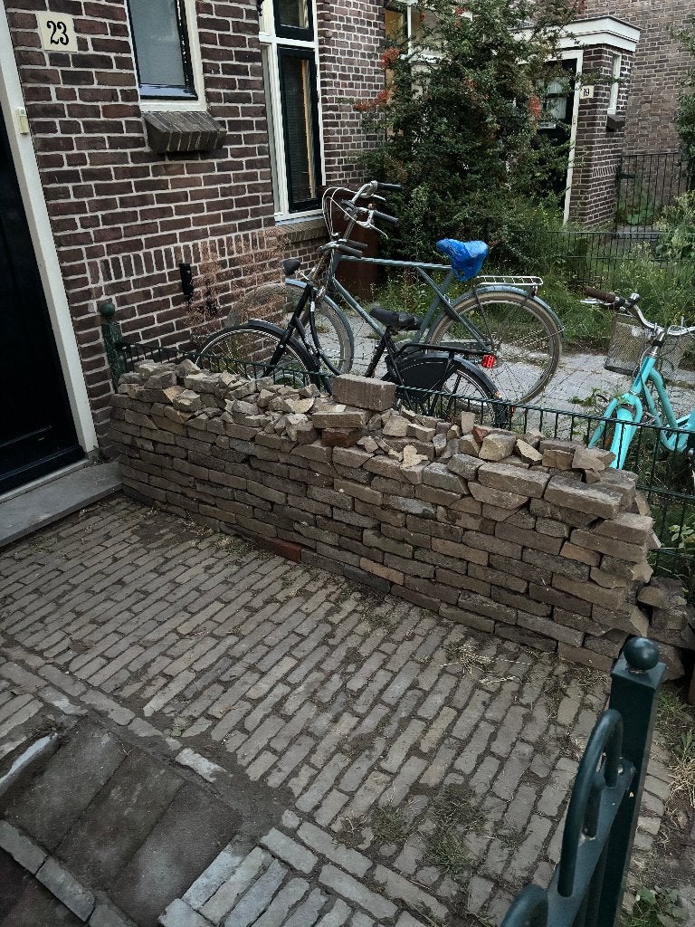 Gratis bakstenen voor je tuin of terras + fietsenreksteen, Tuin en Terras, Ophalen, Overige materialen, Gebruikt, Klinkers