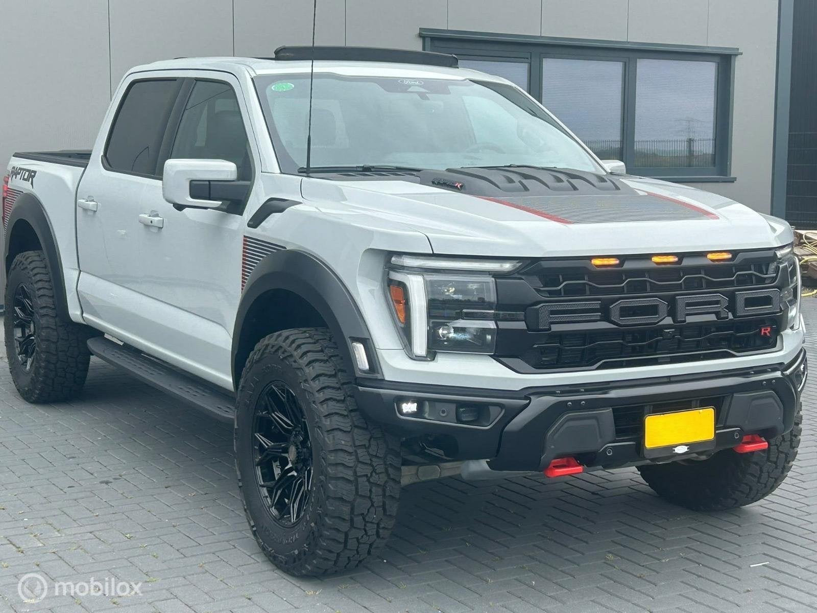 Ford Raptor R 5.2 V8 Supercharged 730pk 2026 Zeer Interessan, Automaat, Bedrijf, 729 pk, SUV of Terreinwagen