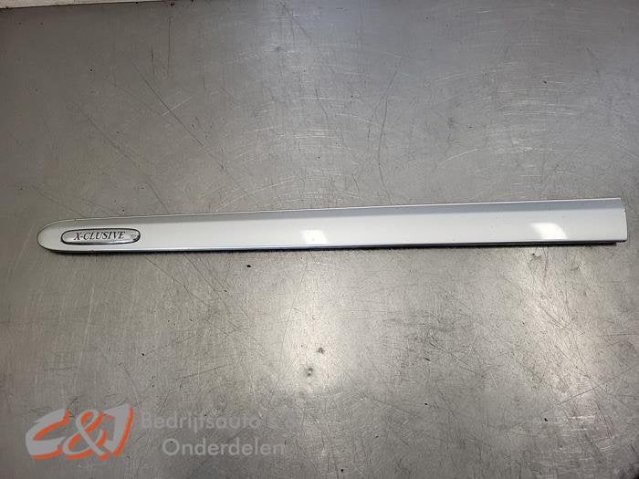 Sierstrip van een Mercedes Vito, Gebruikt, -, Ophalen of Verzenden, -