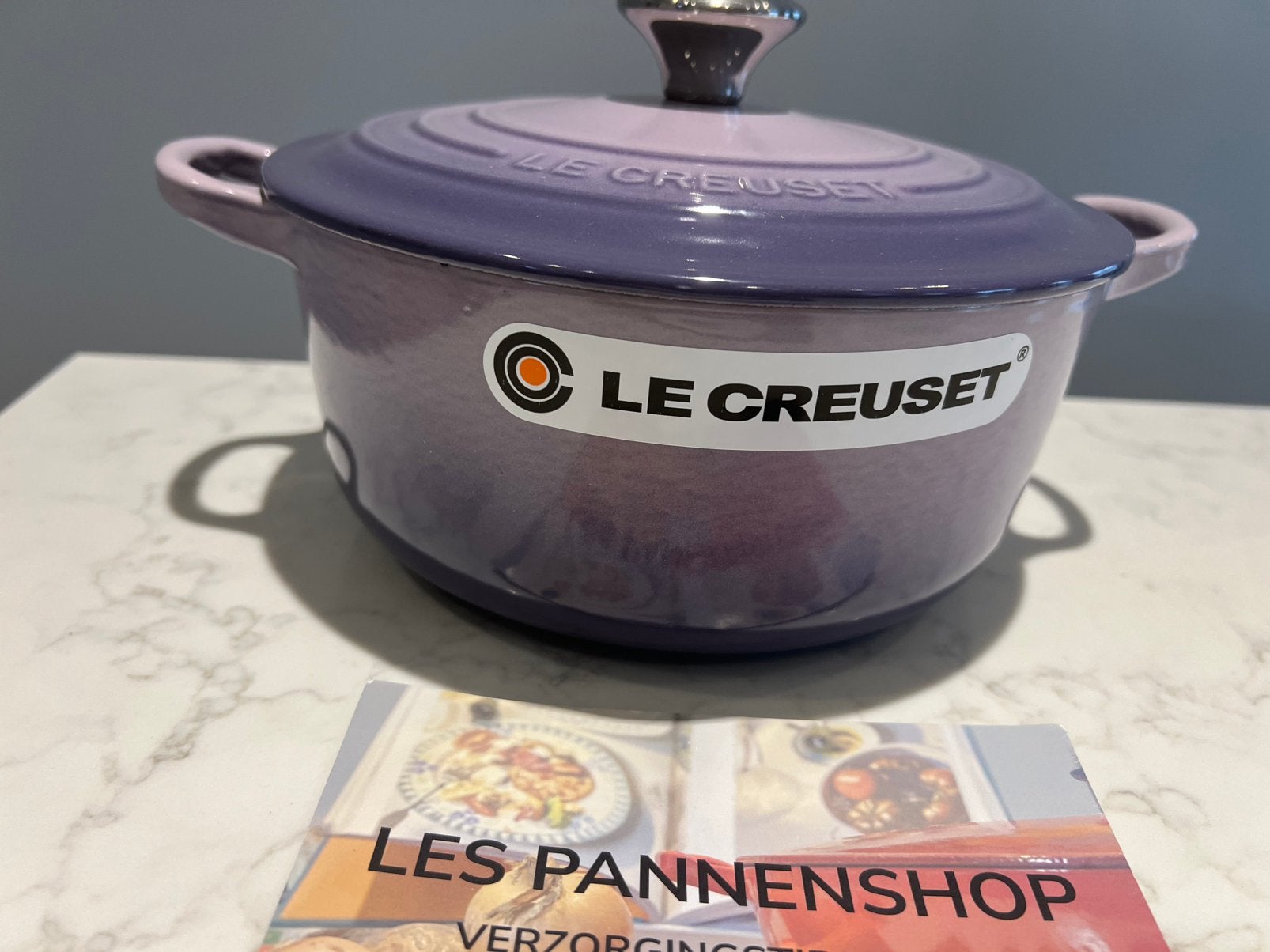 Nieuwe Le Creuset Bleu Berry Purple 20 cm, Geschikt voor inductie, Nieuw, Le Creuset, Ophalen of Verzenden