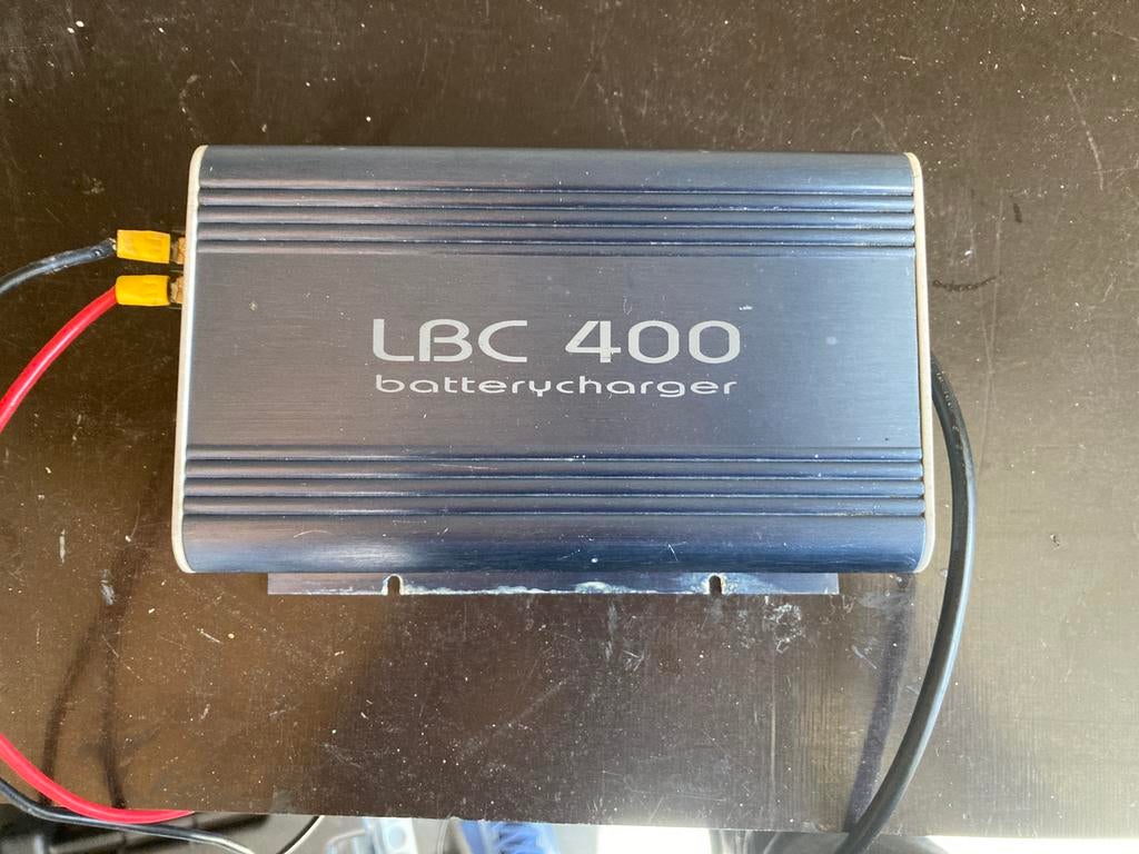 LBC 400 / 412 acculader caravan, Ophalen of Verzenden, Gebruikt