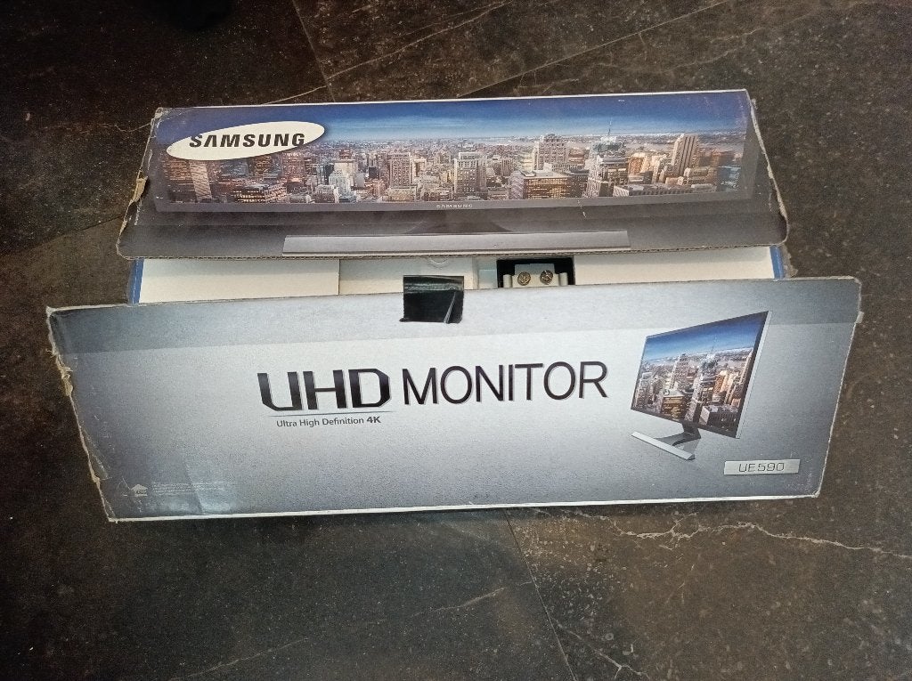 samsung u24e590d 4k display, Computers en Software, Monitoren, Gebruikt, IPS, Ophalen of Verzenden, Ultra HD (4K)