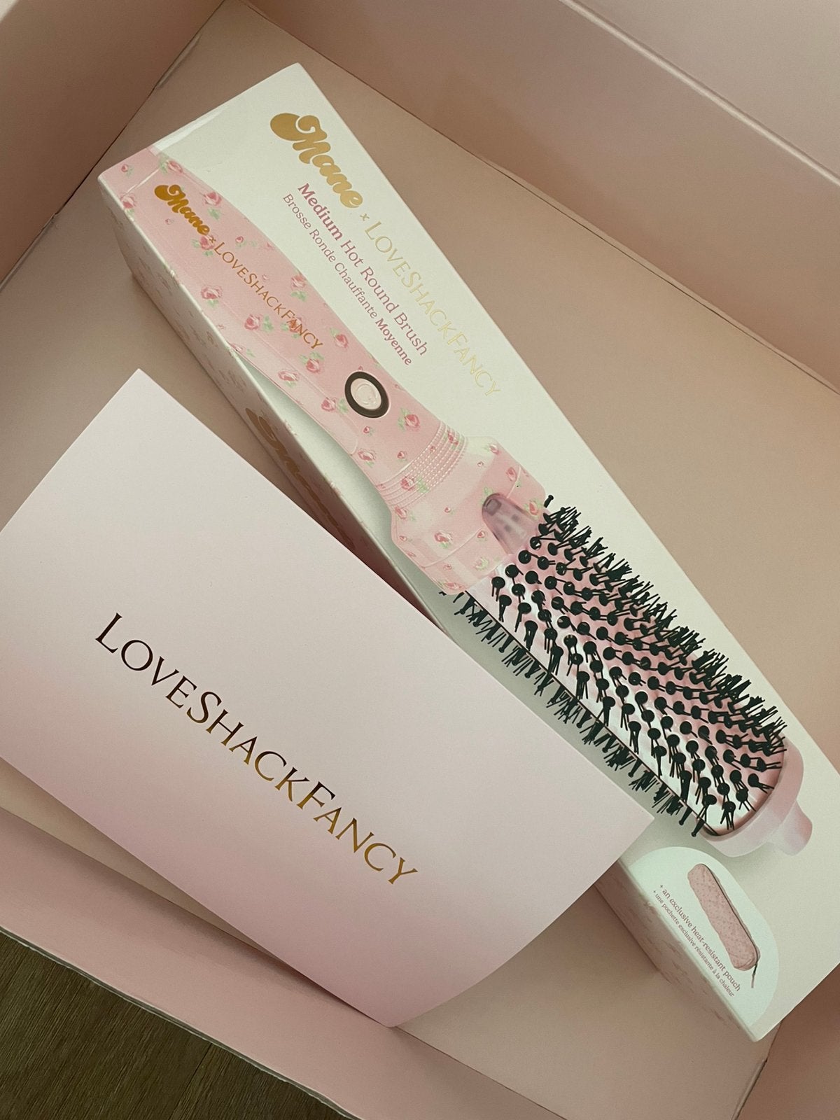 Limited Edition Mane x LoveShackFancy medium hot round brush, Ophalen of Verzenden, Nieuw, Krultang of Stijltang