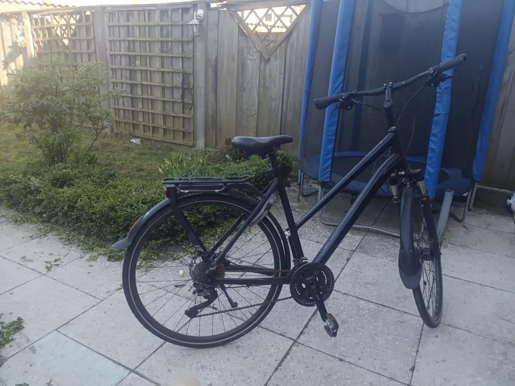 Zwarte damesfiets met versnellingen en schijfremmen, Fietsen en Brommers, Fietsen | Dames | Damesfietsen, Gebruikt, Overige merken