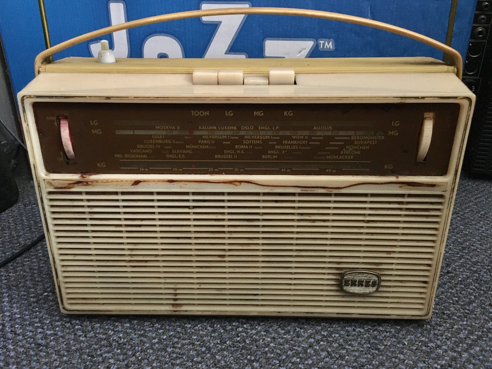Oude transistor radio erres met wat werk pr incl vzk, Audio, Tv en Foto, Radio's, Ophalen of Verzenden, Radio