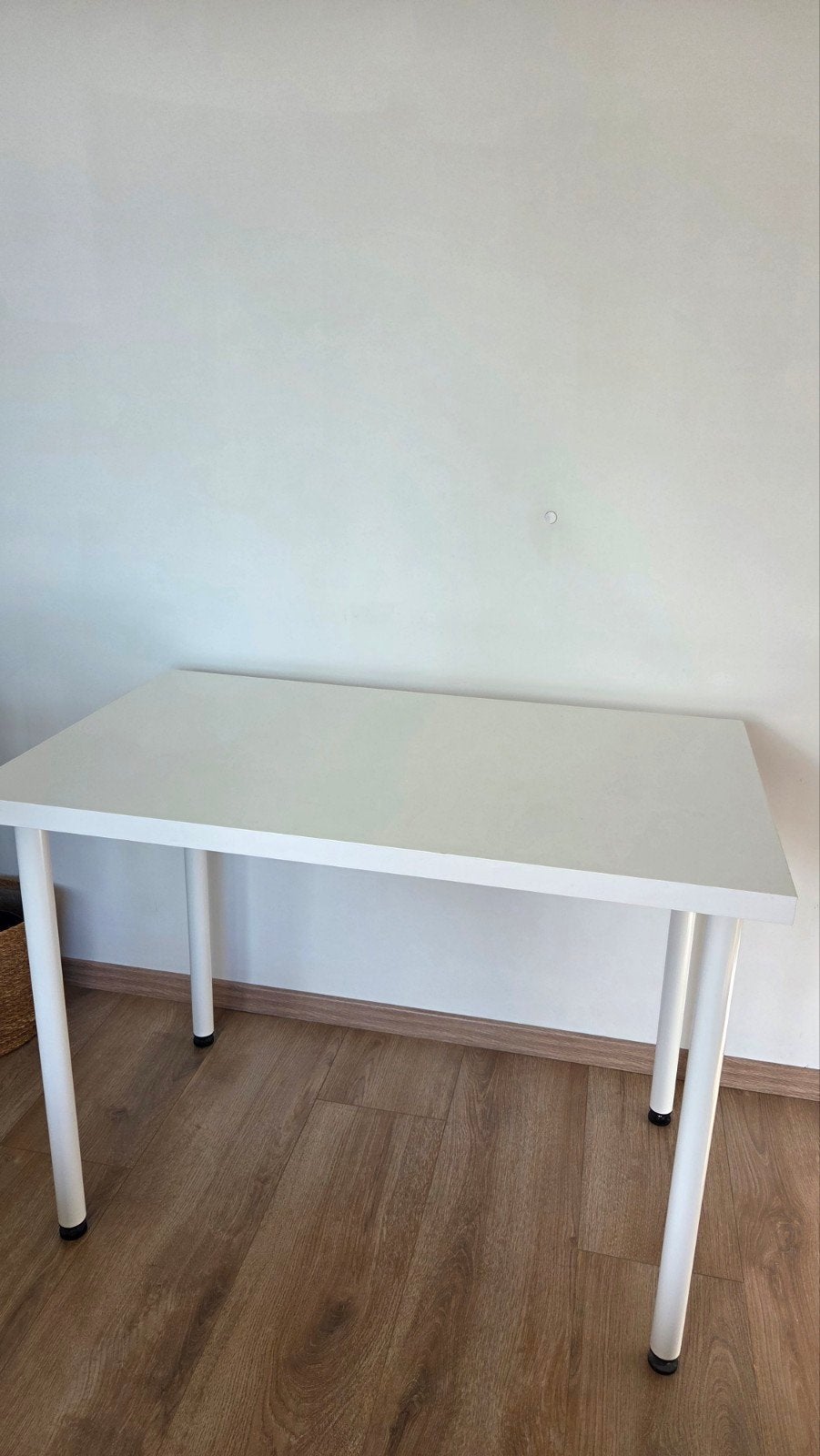 Witte IKEA LINNMON tafel met metalen poten, Ophalen, Modern minimalistisch, Gebruikt, 100 tot 150 cm