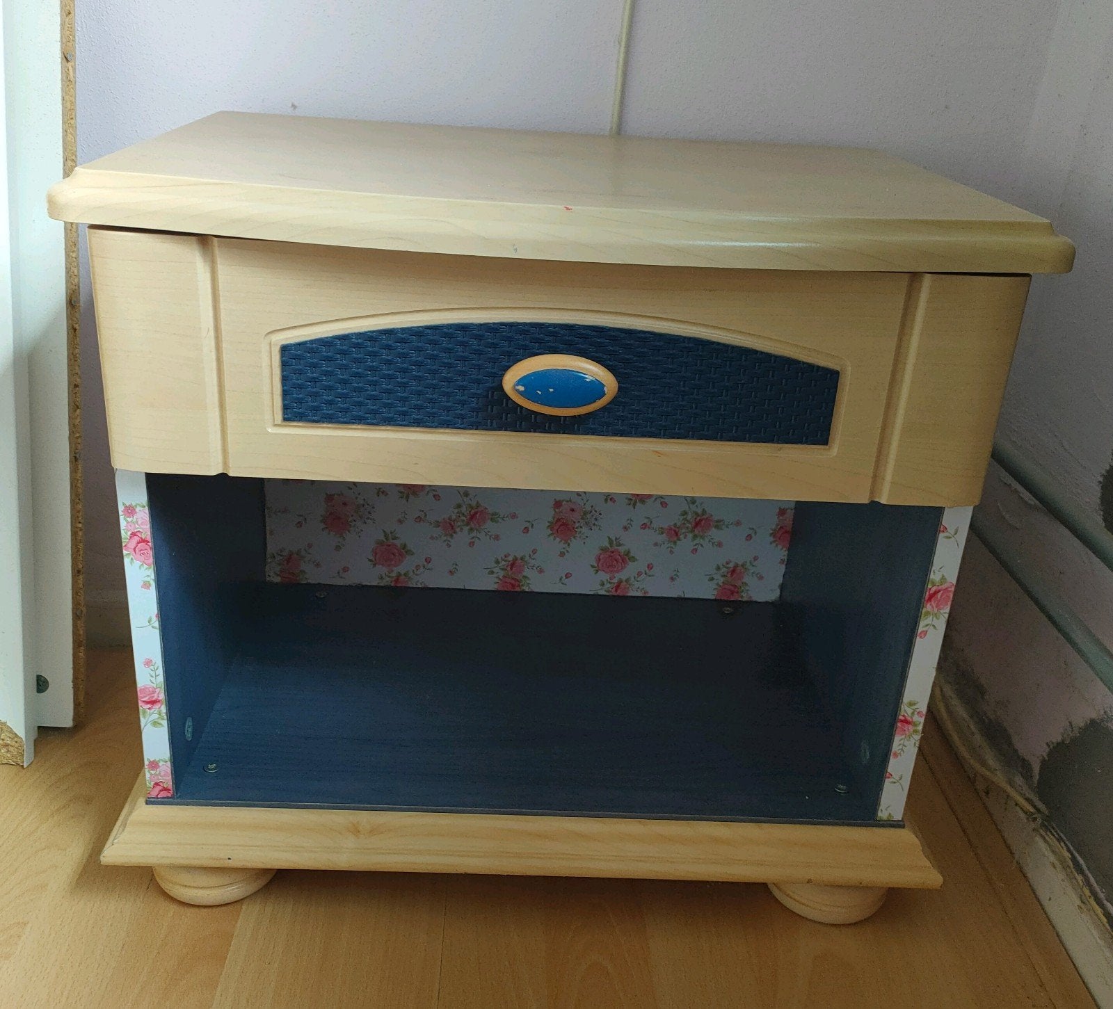 Houten nachtkastje gewrapt, Ophalen, Gebruikt, 45 tot 65 cm, Minder dan 55 cm