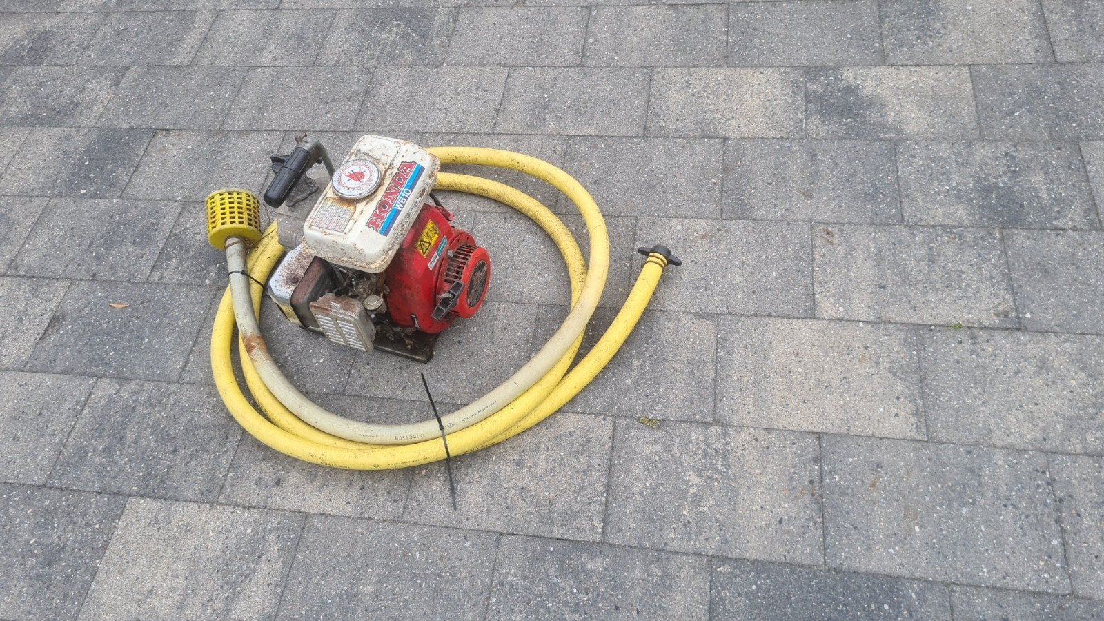 Honda WB10 waterpomp 4-takt met filterslang, Tuin en Terras, Ophalen of Verzenden, Handmatig, Beregeningspomp