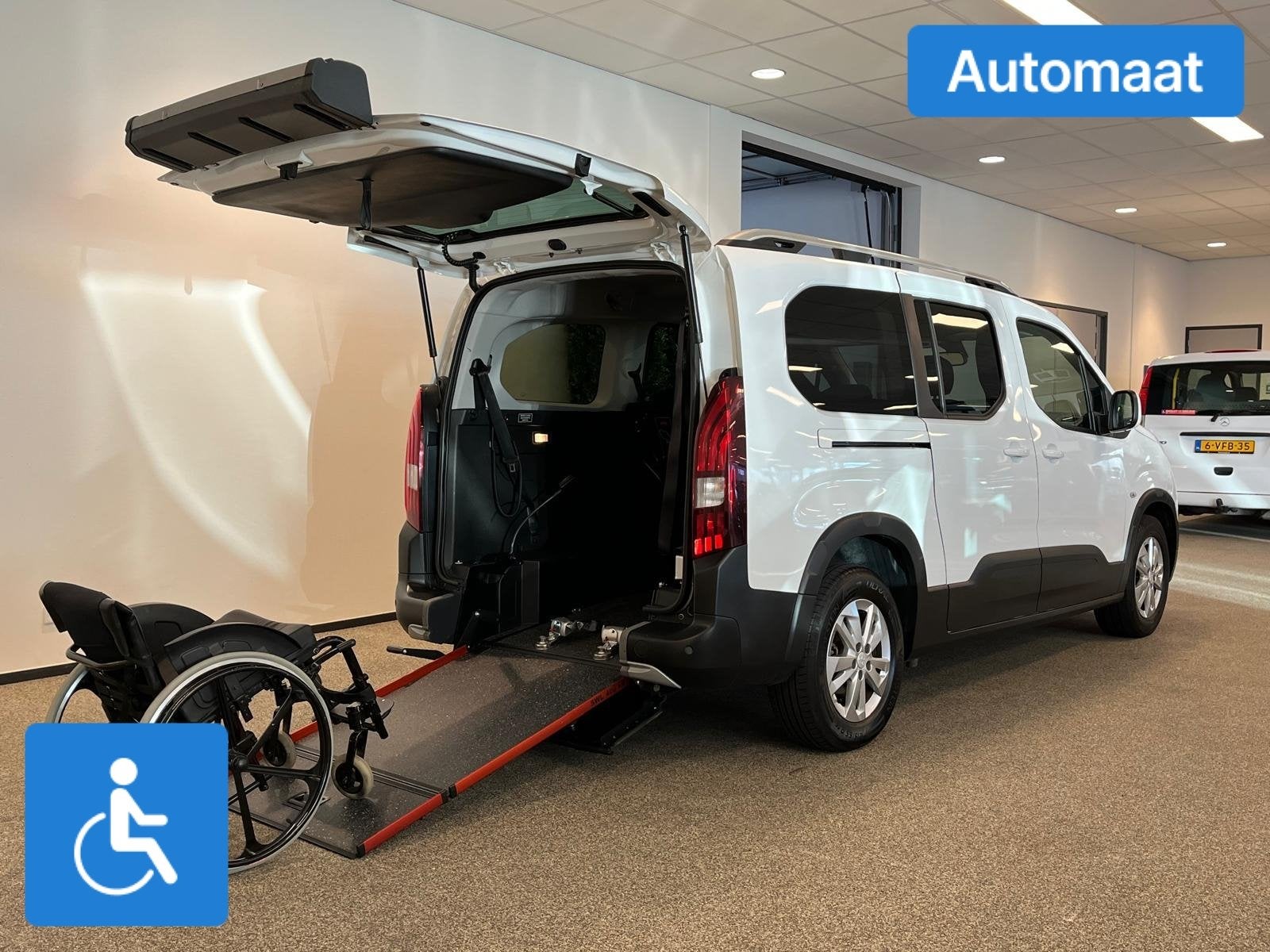 Peugeot Rifter L2 Rolstoelauto Automaat 5+1, Automaat, 12 maanden, Stof, Gebruikt