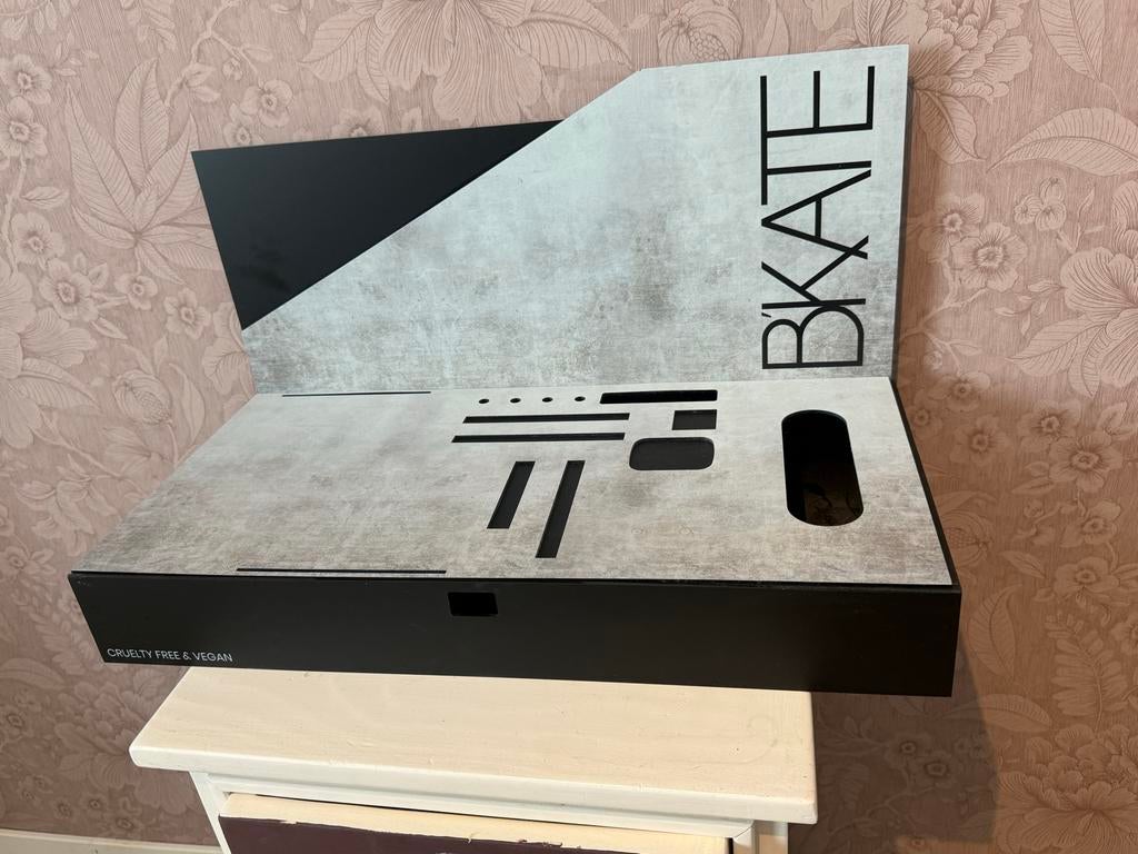 B'kate Brow Display - Wenkbrauw Make-up Organizer, Ogen, Zwart, Ophalen of Verzenden, Zo goed als nieuw