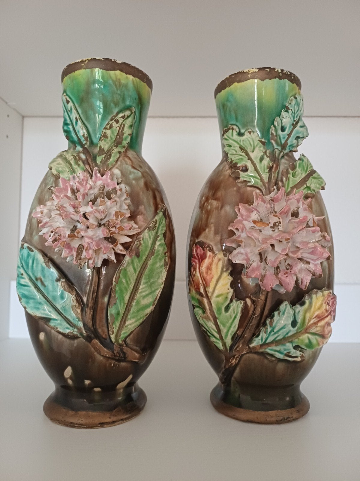 Set van 2 Barbotine Majolica Vazen - Franse Brocante, Ophalen of Verzenden