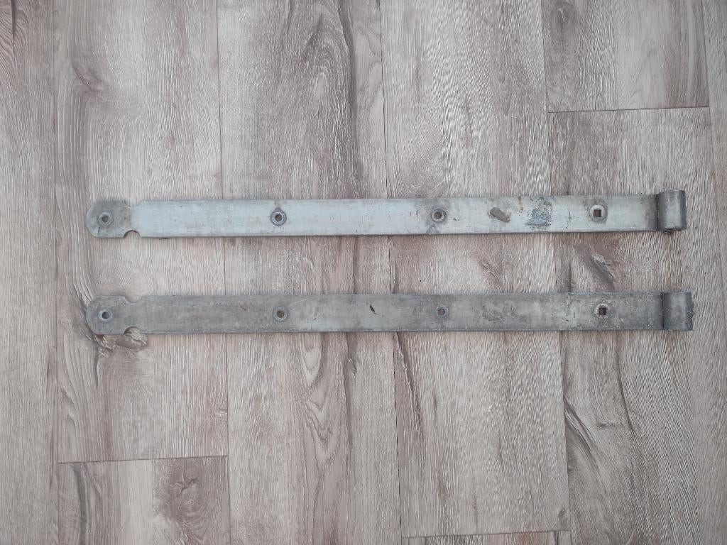 Prachtige oude zware hangijzers, scharnieren poort, 70 cm., Doe-het-zelf en Verbouw, Hang- en Sluitwerk, Onb, Ophalen of Verzenden