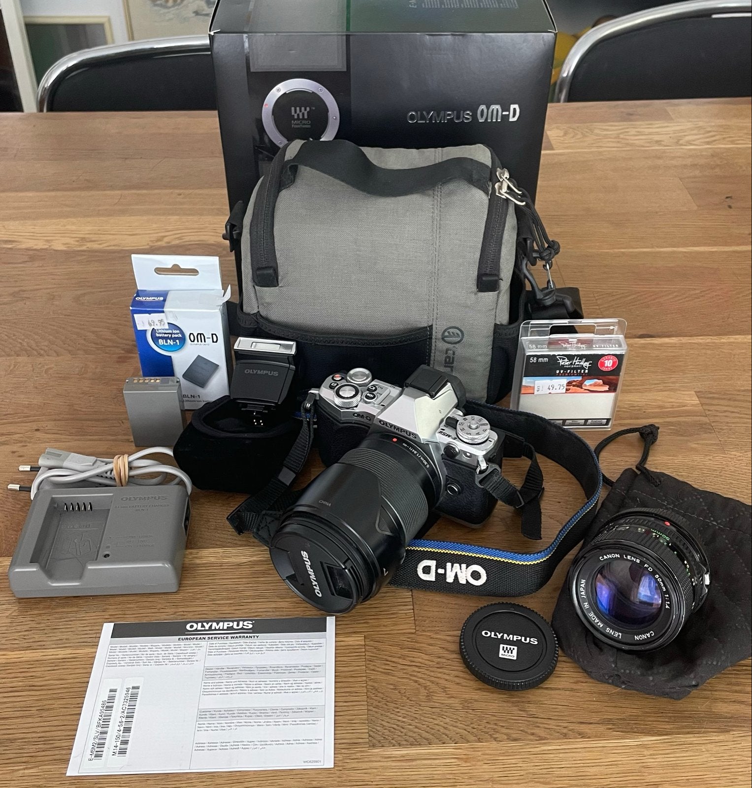 Olympus OM-D E-M5 Mark II Systeemcamera met lens, Lensdop, Gebruikt, 64 megapixels, Kantelbaar/draaibaar scherm