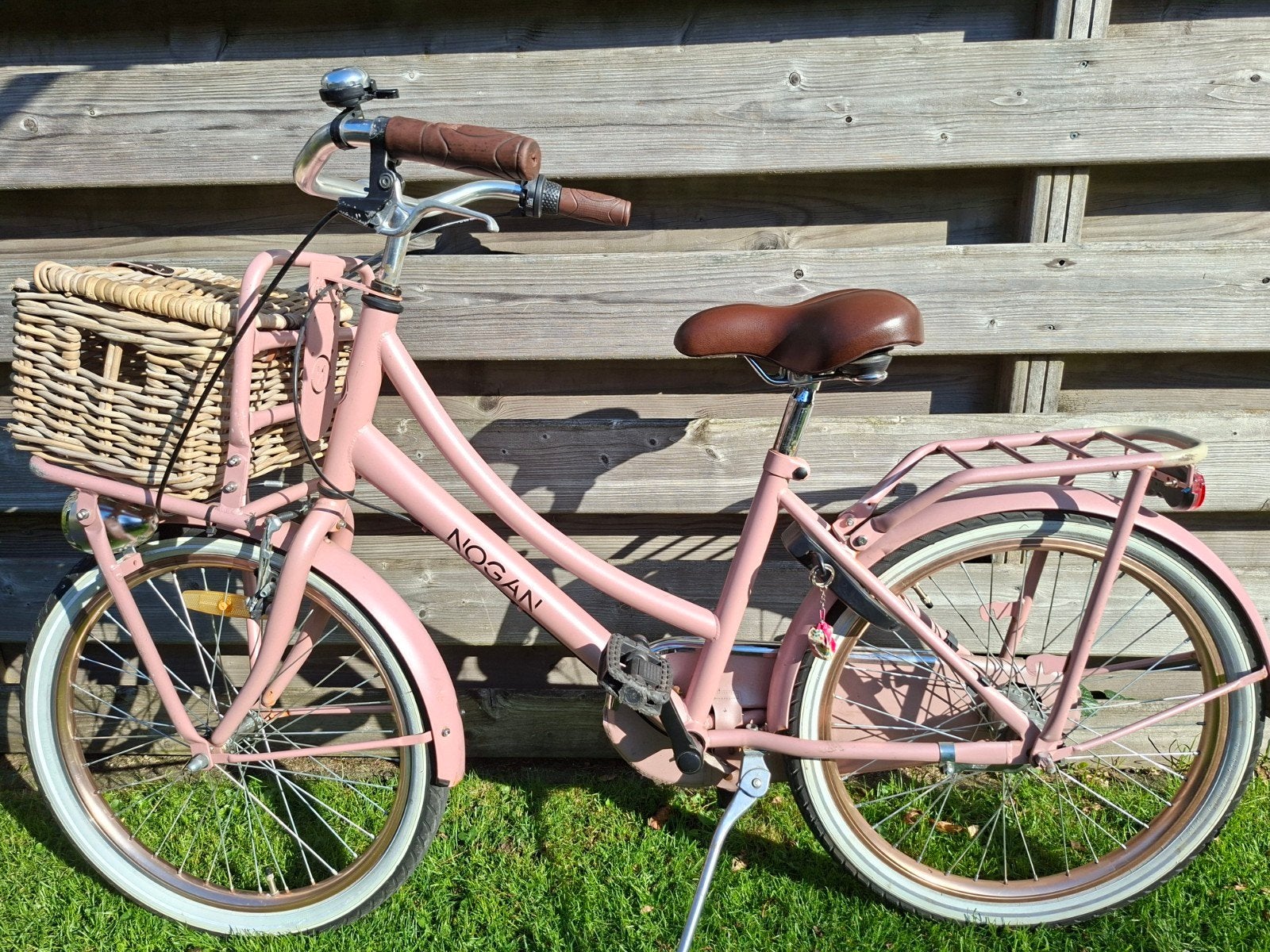 Roze Nogan fiets met mandje, Ophalen, Gebruikt, Terugtraprem, Overige merken