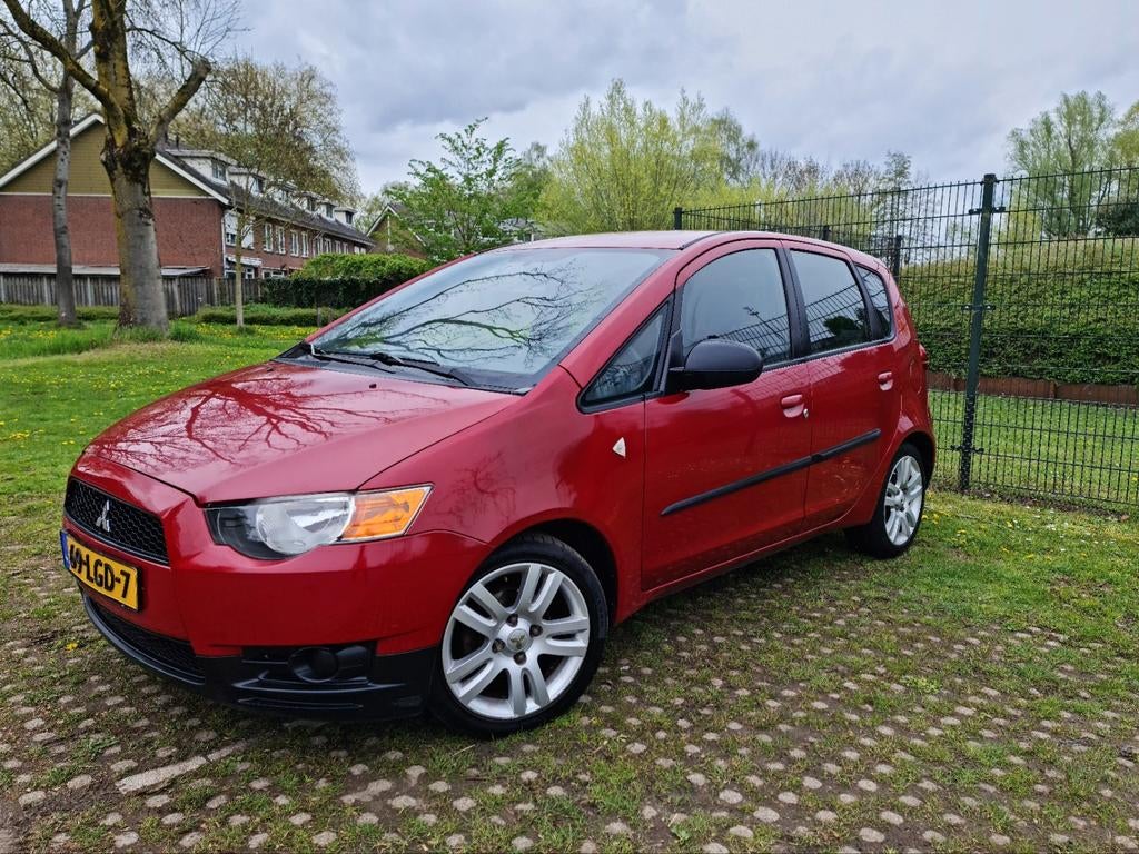 Mitsubishi Colt 1.1 Nieuwe Koppelingset,Katalysator en Airco, Stof, 74 pk, Colt, Origineel Nederlands