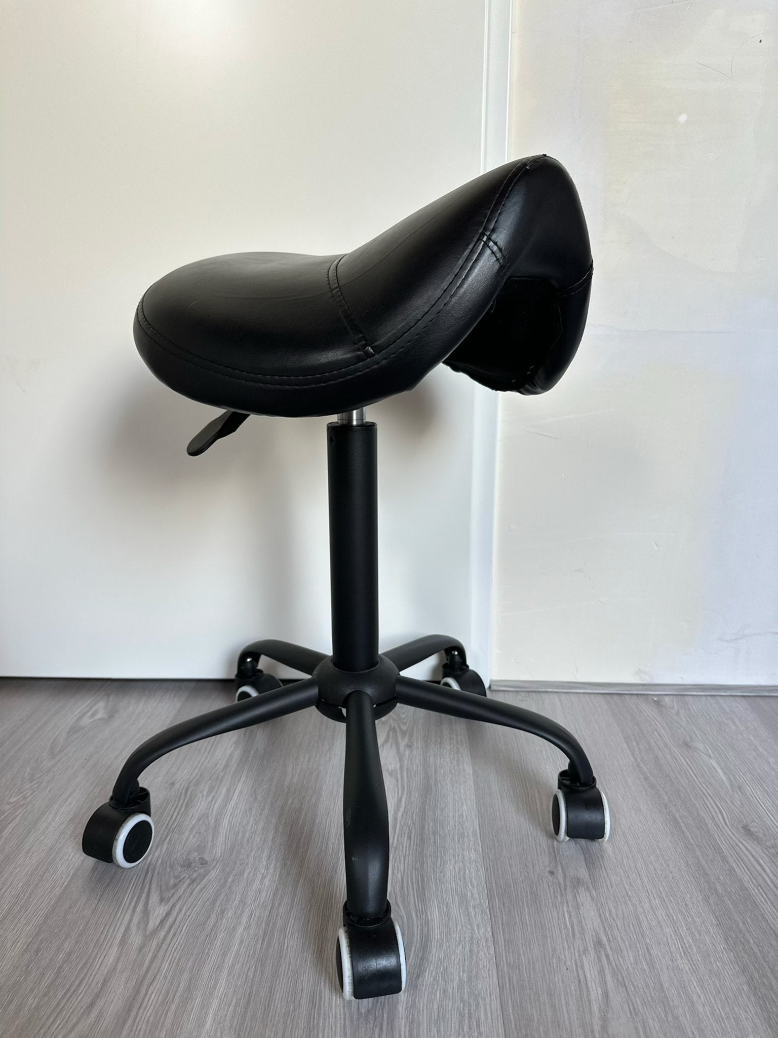Ergonomische Zadelkruk - In Hoogte Verstelbaar & Comfortabel, Ophalen, Zwart, Zo goed als nieuw, Bureaukruk
