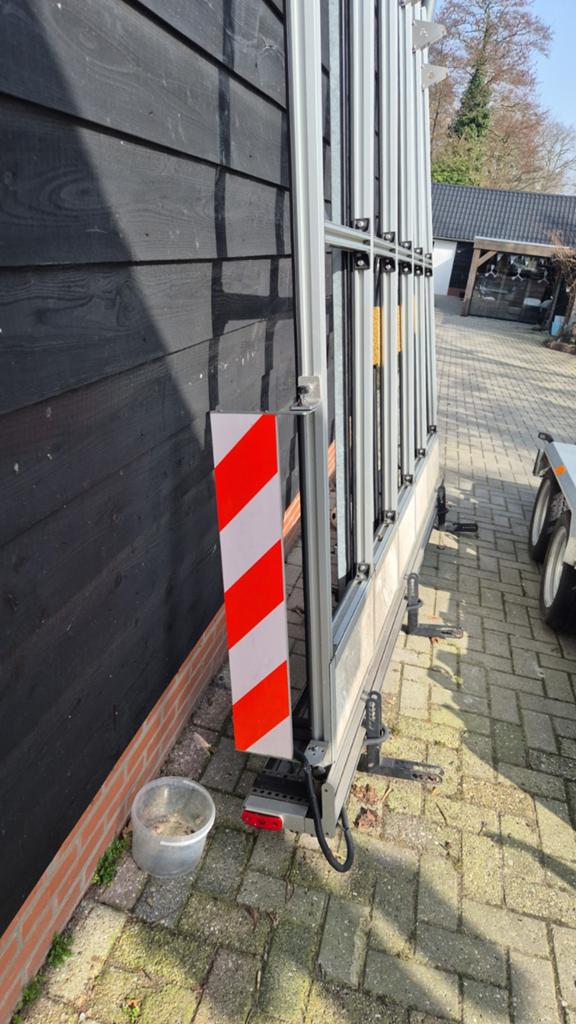 Glasresteel met beugels van Den Born, inclusief verlichting, Ophalen of Verzenden, Gebruikt