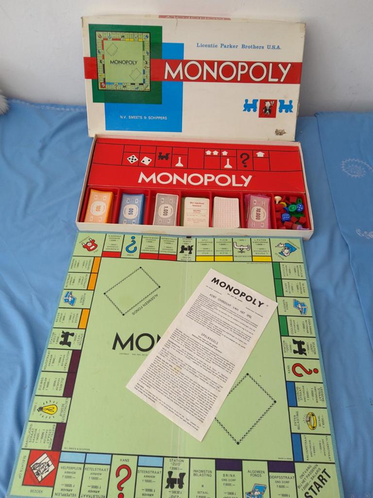 Monopoly  guldens compleet, Hobby en Vrije tijd, Gezelschapsspellen | Bordspellen, Ophalen of Verzenden, Zo goed als nieuw