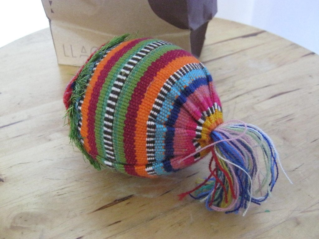 kleurige handgemaakte kerstbal  waarschijnlijk uit ecuador, Diversen, Ophalen of Verzenden, Nieuw