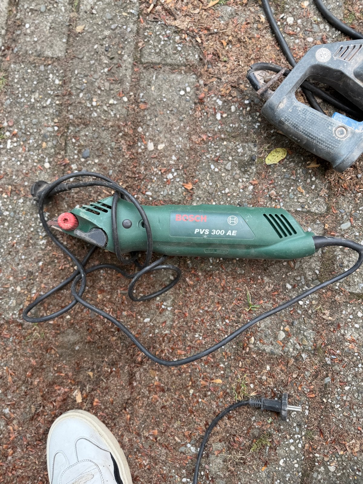 Bosch PVS 300 AE Bandschuurmachine - Gebruikt, Ophalen of Verzenden, Gebruikt, Minder dan 600 watt, Bandschuurmachine