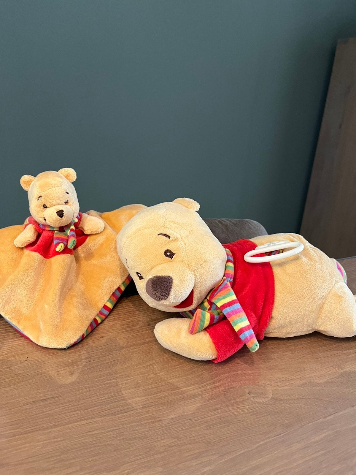 Leuke set Winnie de Poeh knuffeldoekje en muziek knuffel, Ophalen of Verzenden, Winnie de Poeh of vrienden, Zo goed als nieuw