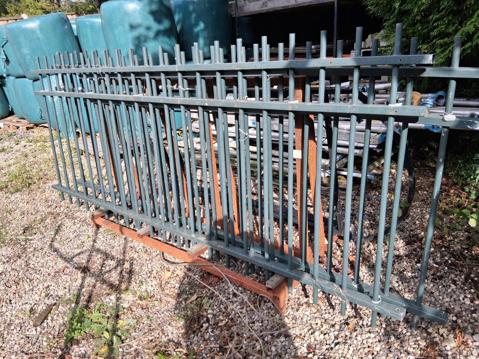 Groen hekwerk - 2 delen (3m en 1.75m), Ophalen