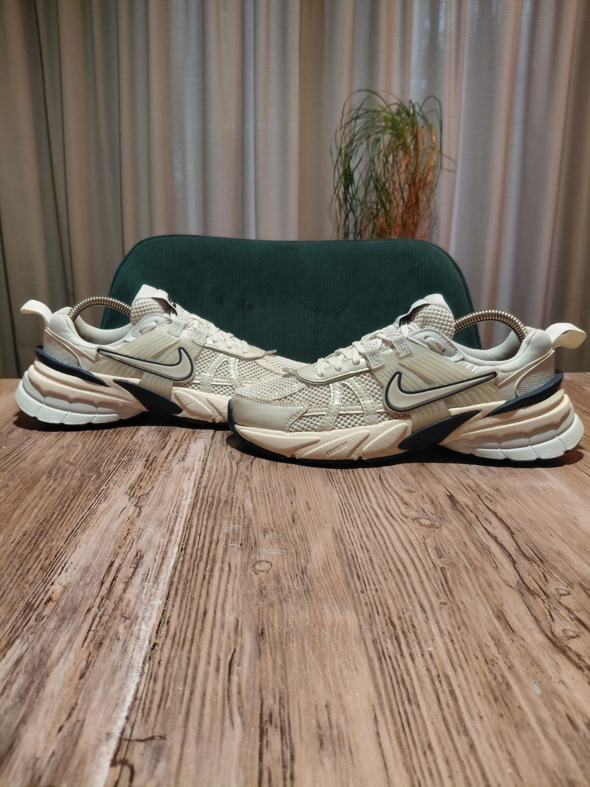 Nike V2K Run 'Platinum Tint' Size 37,5, Wit, Nike, Ophalen of Verzenden, Sneakers of Gympen