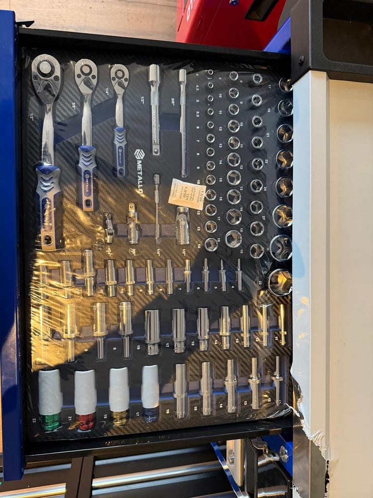 Gereedschapswagen METALLO / Nieuw / Geluidsinstallatie, Ophalen, Nieuw