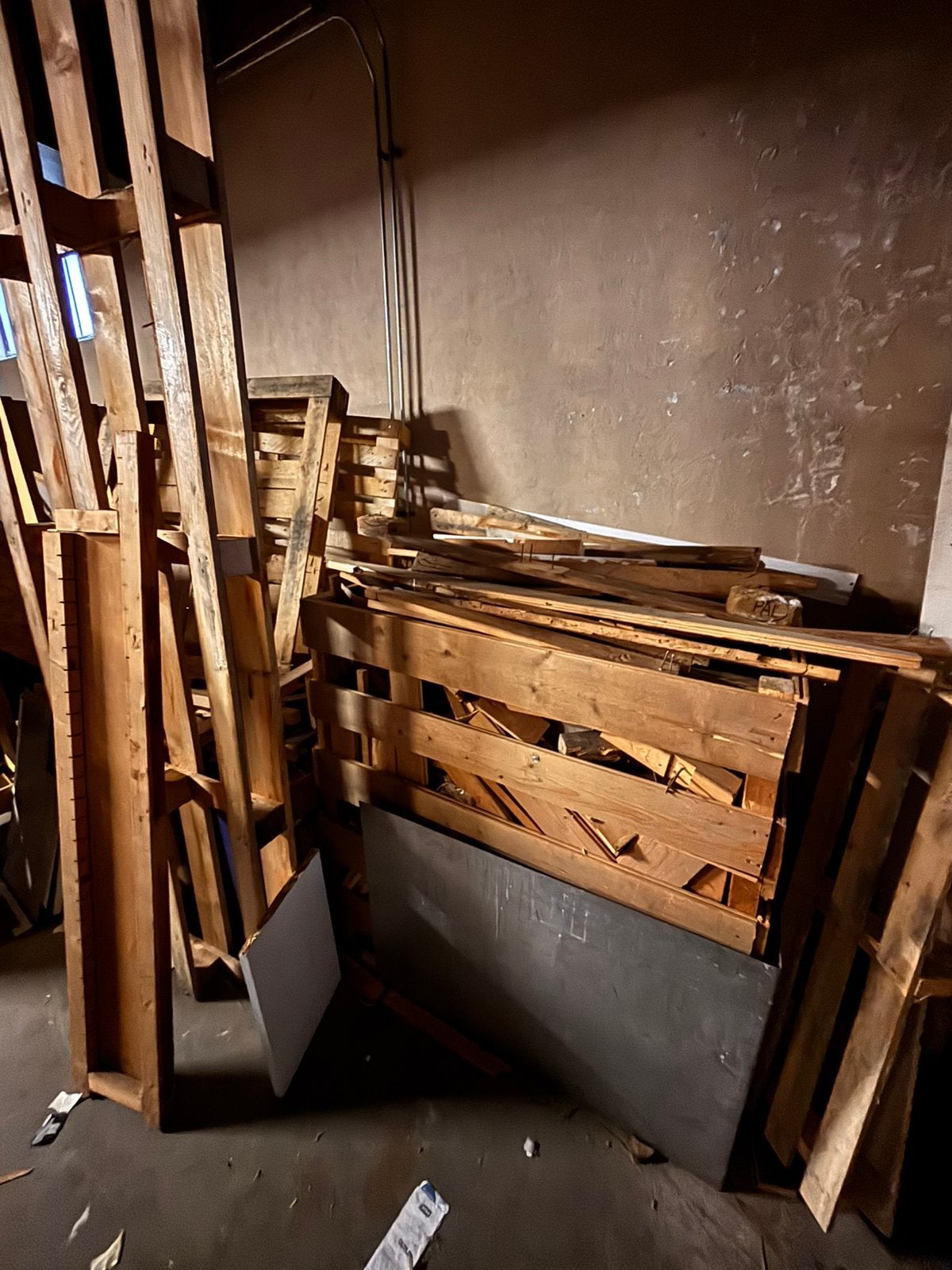 Haard hout - vuur korf hout - Gratis af te halen, Ophalen of Verzenden, Zo goed als nieuw, 50 mm of meer, Pallet