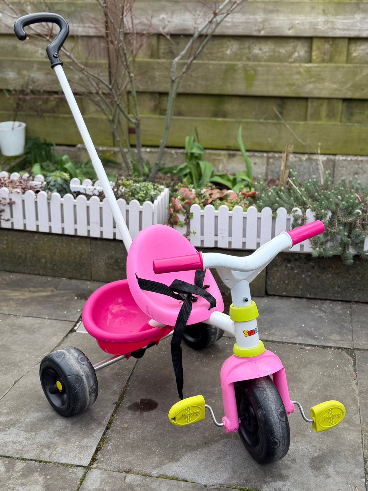 Smoby driewieler met duwstang, Fietsen en Brommers, Fietsen | Driewielers, Ophalen, Zo goed als nieuw, Duwstang