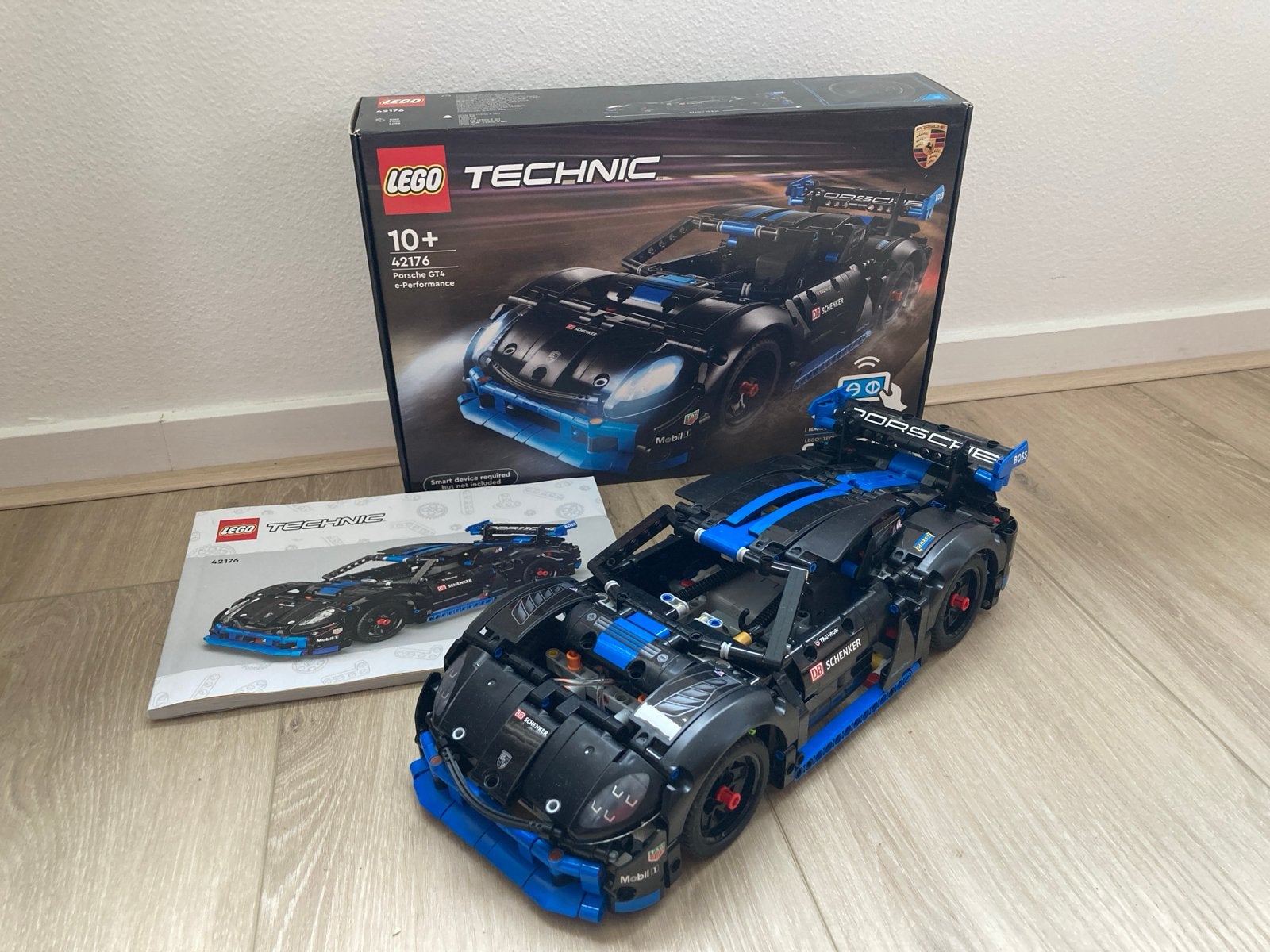 Bestuurbare LEGO Technic Porsche GT4-e (42176), Ophalen of Verzenden, Zo goed als nieuw, Overige merken