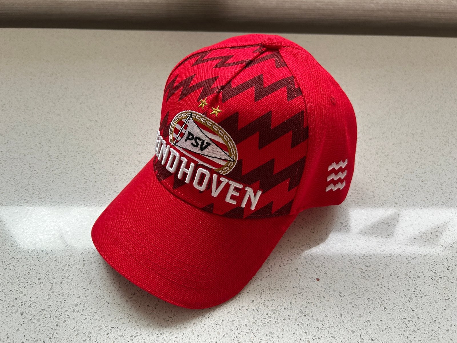 Originele PSV pet SR - Rood met logo, Ophalen of Verzenden, Nieuw, One size fits all, Pet