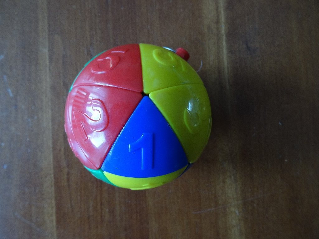 Bal van Rubiks, Ophalen of Verzenden, Minder dan 10 stukjes, Zo goed als nieuw, 4 tot 6 jaar