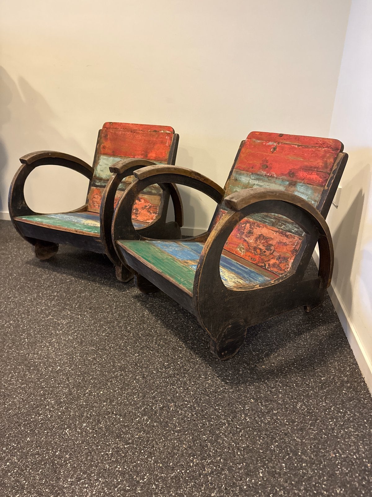 stoeltjes uit Indonesië van sloophout, Antiek en Kunst, Antiek | Meubels | Stoelen en Banken, Ophalen of Verzenden
