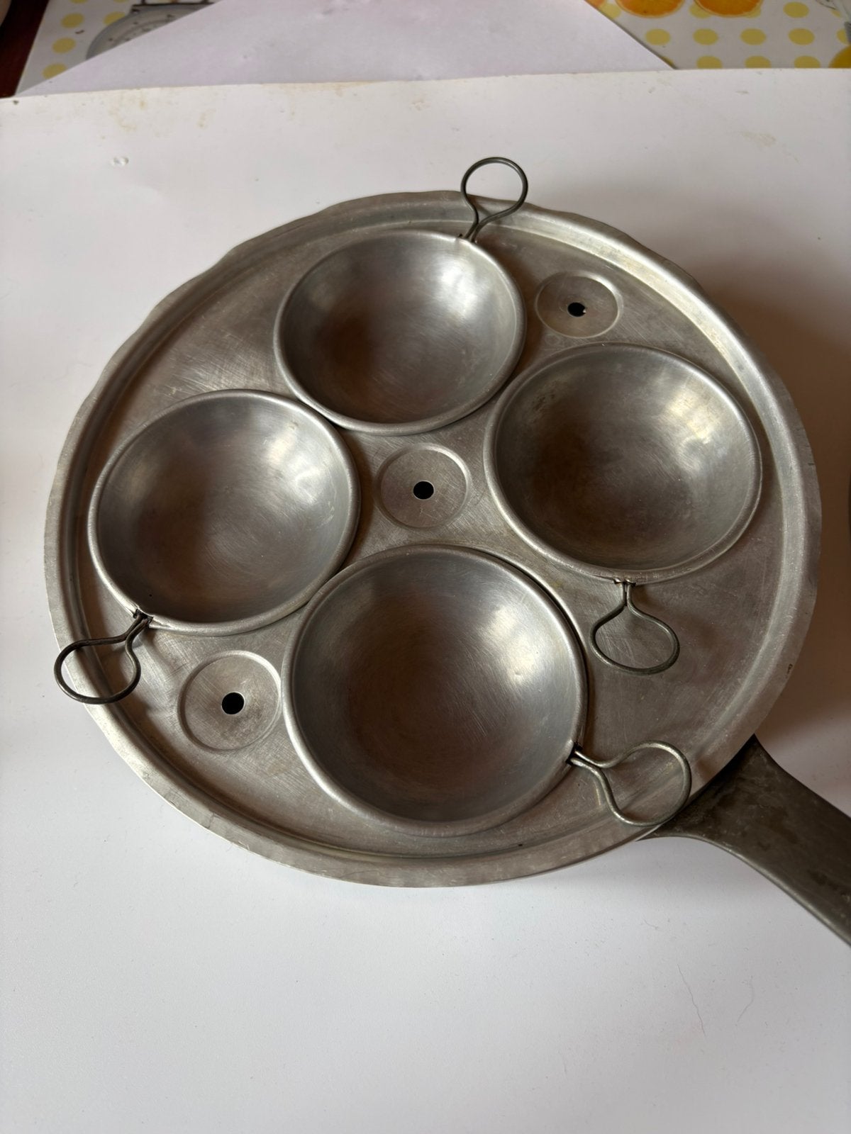 Leuke vintage aluminium pan voor het pocheren van 4 eieren, Ophalen of Verzenden, Gebruikt