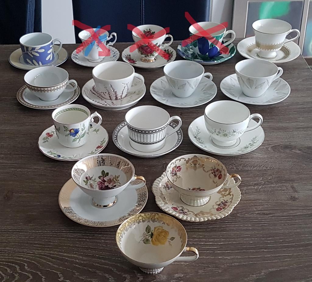 Diverse kop en schotels, Ophalen, Gebruikt, Overige stijlen, Kop(pen) en/of Schotel(s)