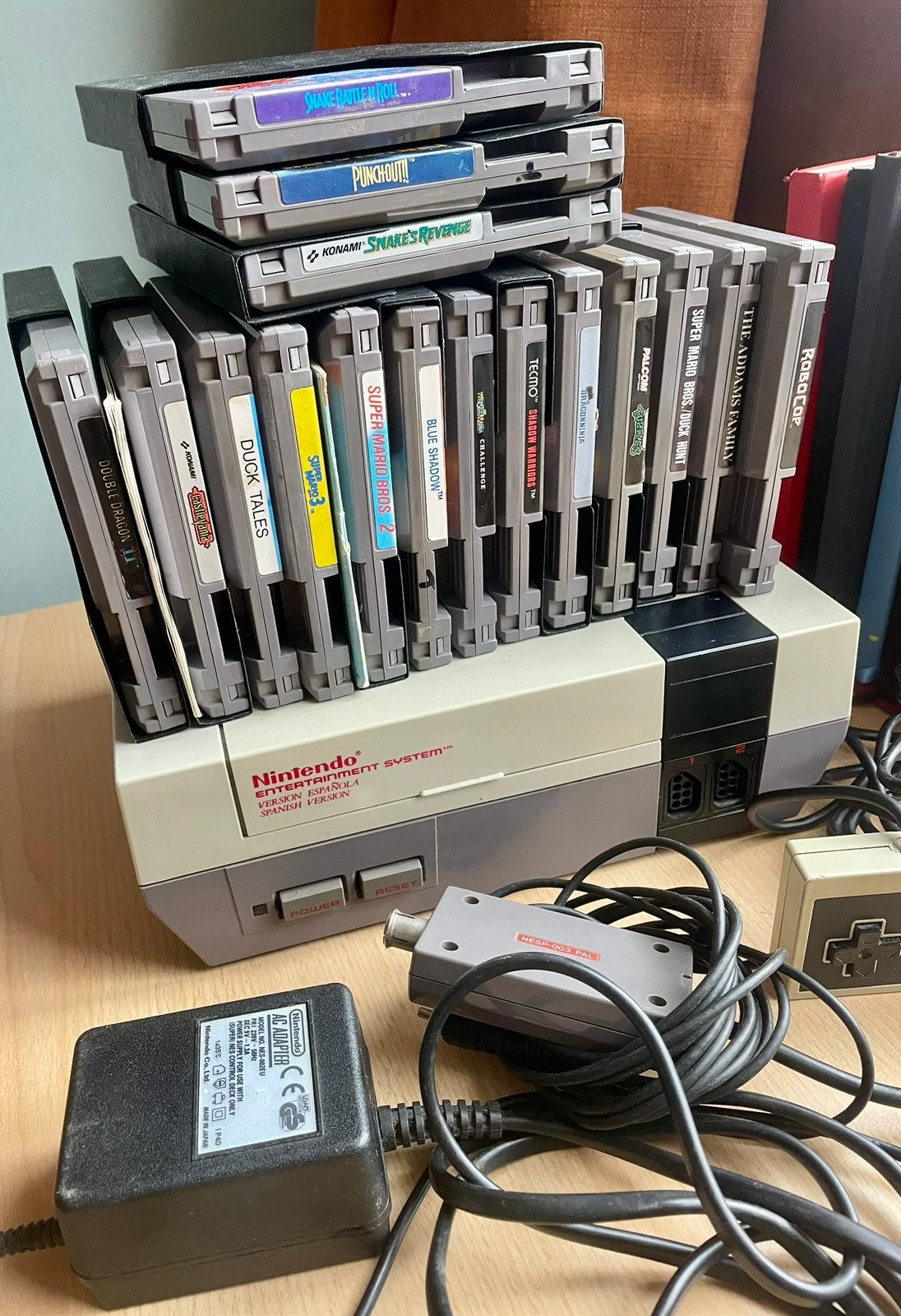 Nintendo (NES) + grote gamecollectie (16 spellen), Ophalen, Zo goed als nieuw, Met 2 controllers